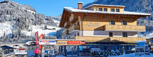 INTERSPORT Arena - Hotel Alpenarena direkt beim Startjet1