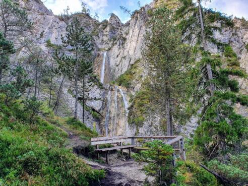Wasserfall nahe der Scharnitzer Alm