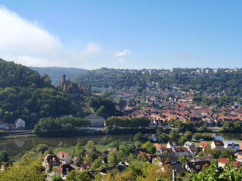 Kaffelstein mit Blick auf die Burg Wertheim