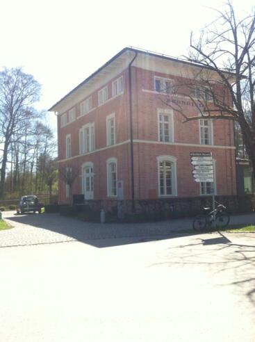 Clement Chococult im alten Bahnhof