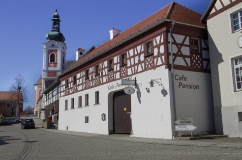 Café und Pension in Neualbenreuth
