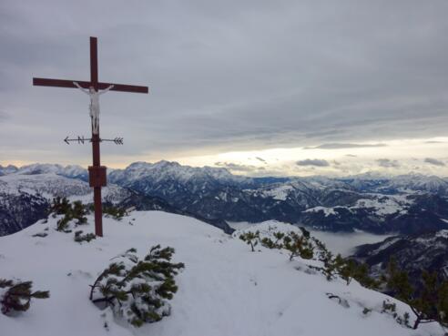 Am Unterberghorn. Der Ausblick reicht bis in Hohen Tauern