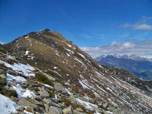 Der Zietenkopf (2483 m) - gesehen aus südöstlicher Richtung.