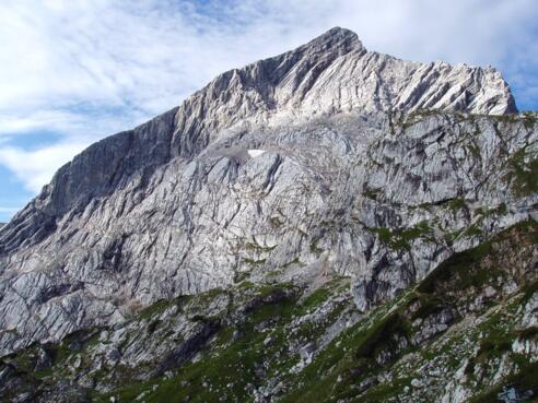 Blick vom Osterfelderkopf auf die Nordwand der Alpspitze