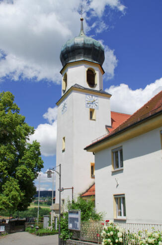 Grafenwiesen - Kirche Zur Heiligsten Dreifaltigkeit