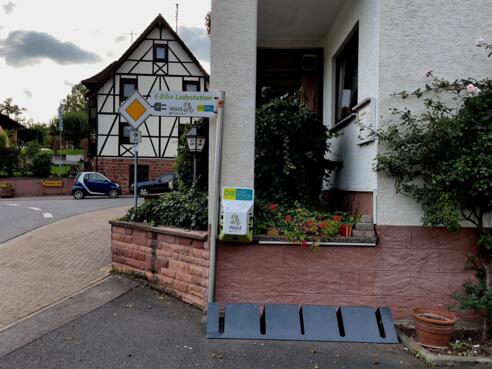 Wald erFahren kostenlose E-Bike Ladestation