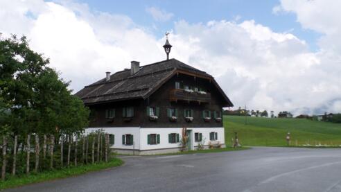 An der Talstation der Karkogelbahn