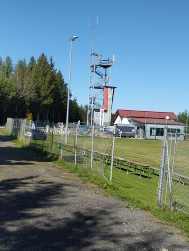 Aussichtsturm und Kletterwand "Power Tower".