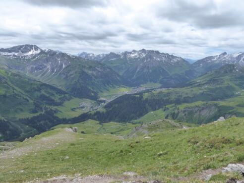 Blick auf Oberlech und Lech
