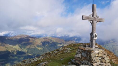 Zirmkogel 2.215 m