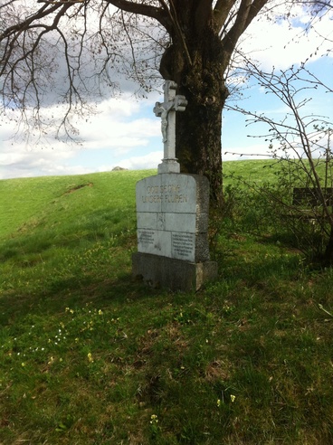 Wegkreuz am Weg nach Antdorf