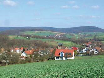Entlang hübscher Weinörtchen wandern wir durch den Spessart.