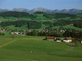 src_99044023-0.jpg