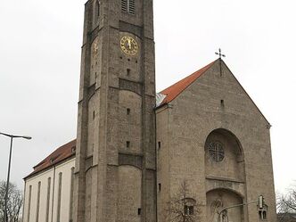 Königin des Friedens