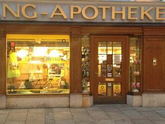 621288_292880944150599_65020300_o