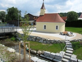 Kapelle in Amhofen mit Kneippanlage