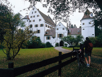 src_99044028-0.jpg