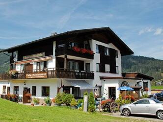 Ferienwohnungen Heim im Sommer