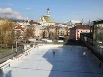 Eislaufplatz Hall