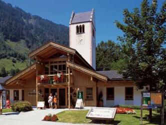 Touristinformation Fusch