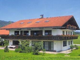 Schöne ruhige Lage mit Aussicht