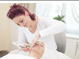 20200717_Isabella-Poessenberger_Microdermabrasion_477x323