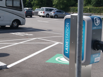 E-Tankstelle Parkplatz \&quot;Kaiservilla\&quot;