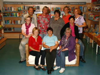 Gruppenfoto Bibliothek