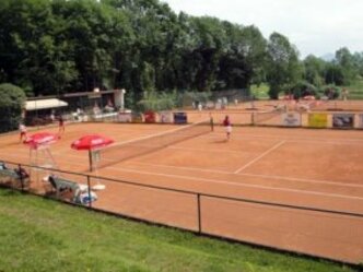 Tennis-Spielfeld.jpg