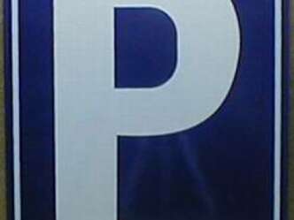 Parkplatz gebührenpflichtig m. Parkschein Leitnerstr.