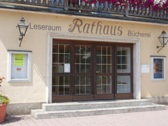 csm_lesesaal-rathaus-aussen_329399c758