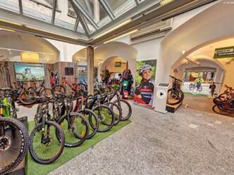 E-Bike Store