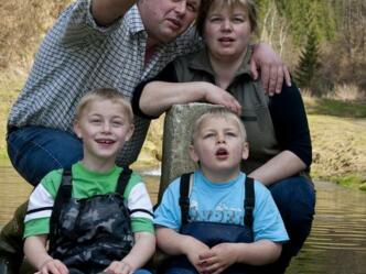 Aisttal-Forellenzucht und Fischverkauf, Familie Haider