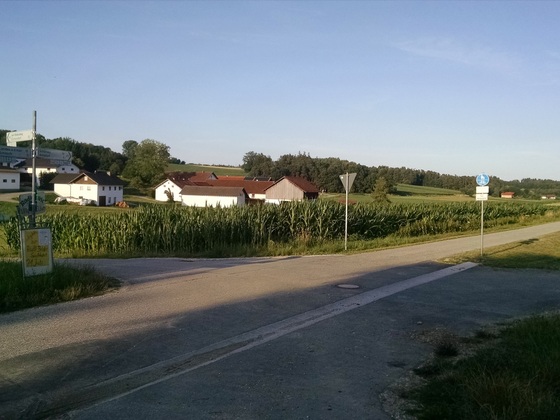 Radweg auf der ehemaligen Bahntrasse