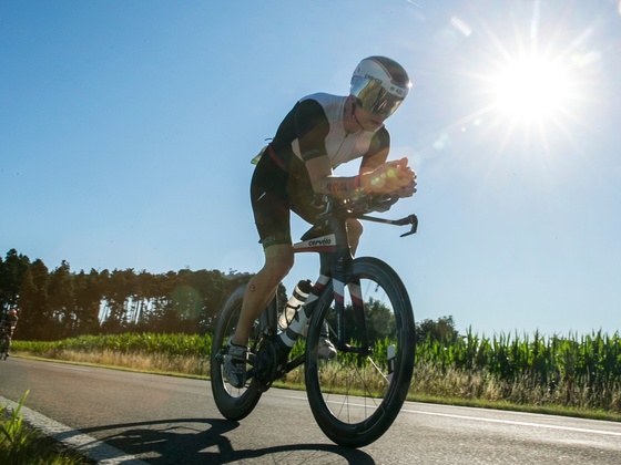 Rennradfahrer auf Straße