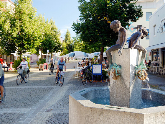 Radfahren erlaubt in der Fußgängerzone Freilassing