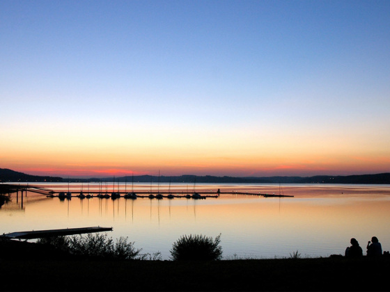 Brombachsee in der Abenddämmerung