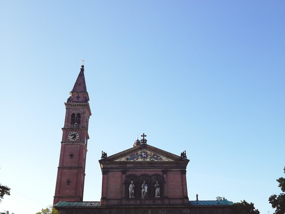 Die St. Ursula Kirche in Schwabing