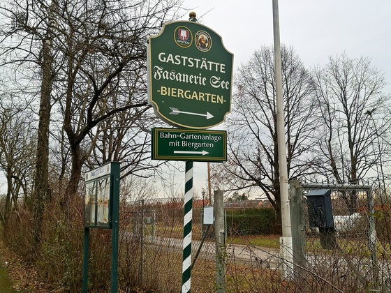 Schild der Gaststätte Fasaneriesee