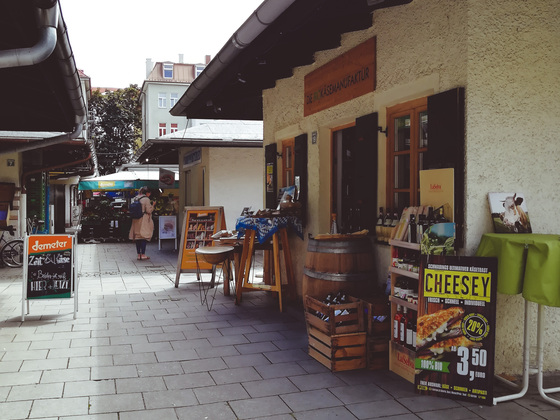 Käsestand am Elisabethmarkt