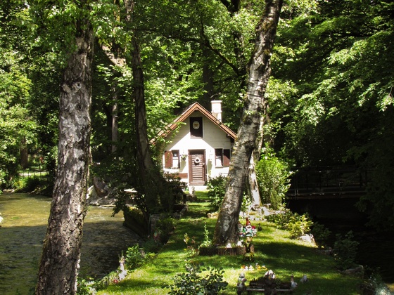 Kanalwärterhäuschen
