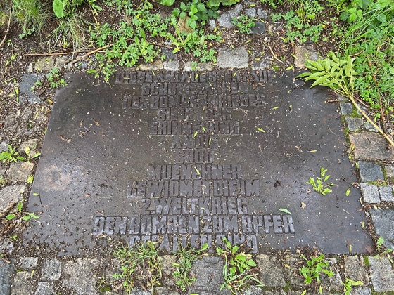 Denkmal am Neuhofener Berg