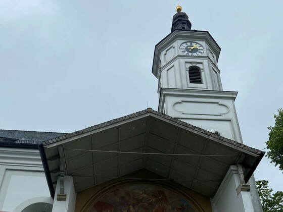 alte Pfarrkirche St. Margaret nah