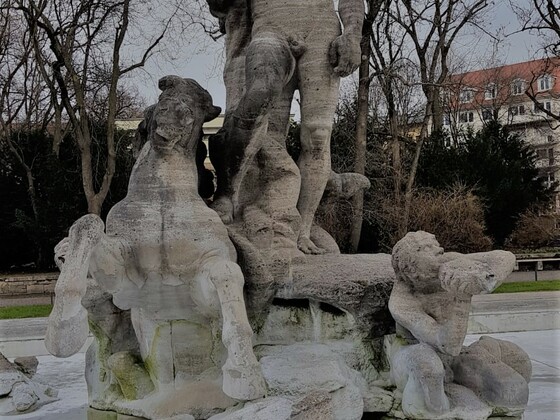 Neptun Brunnen