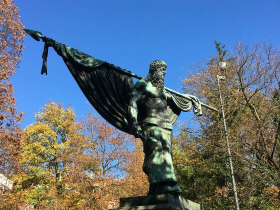 Das Schmied-von-Kochel-Denkmal in München
