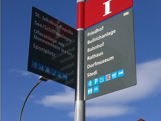 Info-Punkt am Bahnhof