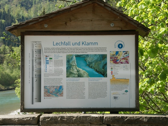 Infotafel am Lechfall