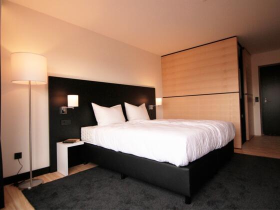 geräumige Zimmer mit hochwertiger Ausstattung