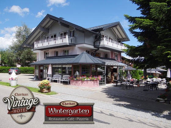 Vintage Hotel Charivari/ Wintergarten