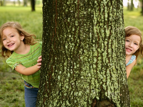 waldbaden-mit-kindern_panthermedia_lunamaria